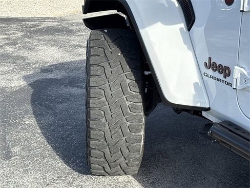 Used 2022 Jeep Gladiator Rubicon w/ LED Lighting Group image 43