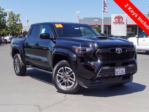 Certified 2024 Toyota Tacoma TRD Sport AWD/4WD image 2