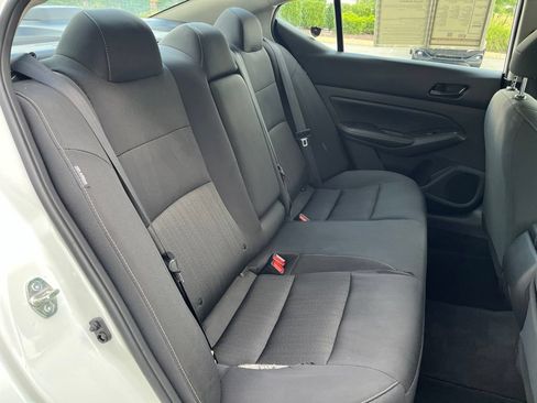 Used 2025 Nissan Altima 2.5 SV FWD image 25