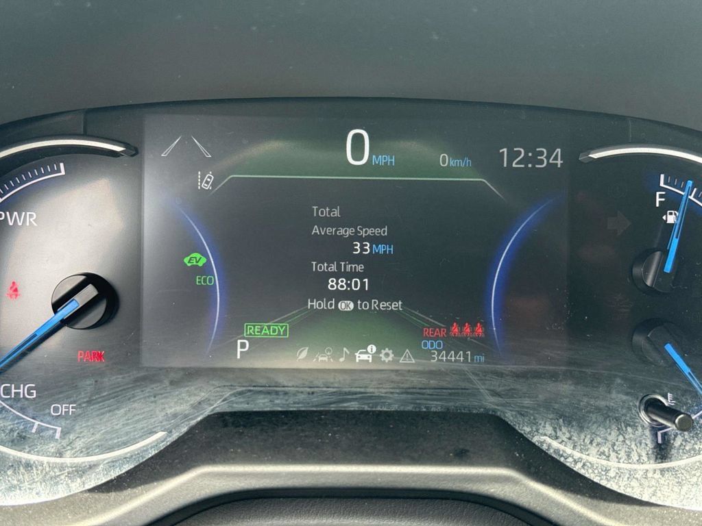 Used 2025 Toyota RAV4 LE AWD/4WD image 22