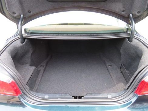 Used 2010 BMW 528i Sedan RWD image 9