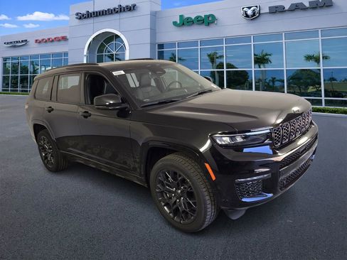 New 2025 Jeep Grand Cherokee L Summit AWD/4WD image 2