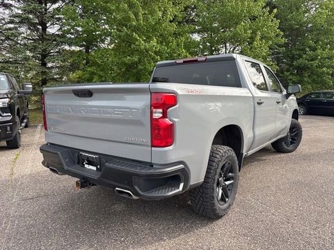 Used 2024 Chevrolet Silverado 1500 Custom Trail Boss AWD/4WD image 3