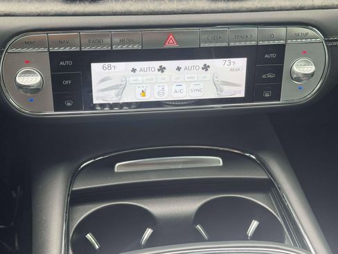 Used 2023 Genesis G90 3.5T image 31