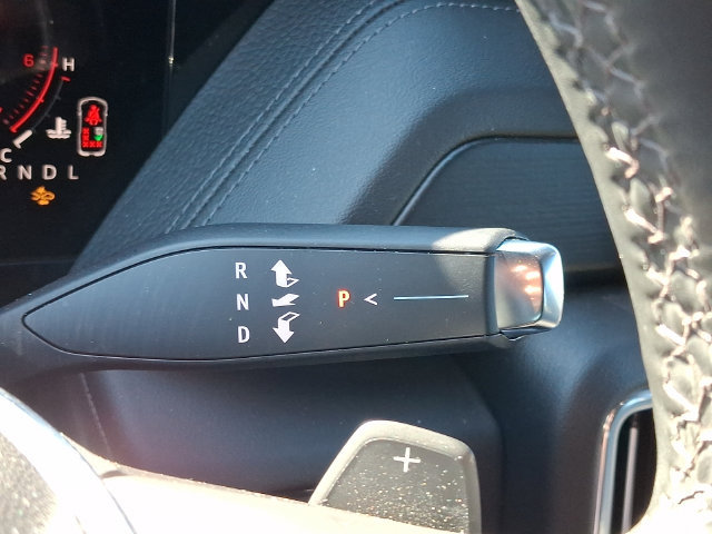 Used 2025 GMC Yukon Denali AWD/4WD image 14