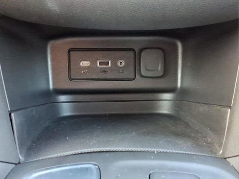 Used 2023 Chevrolet Equinox LT image 20