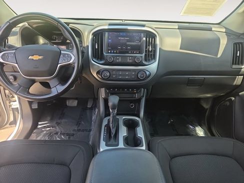 Used 2022 Chevrolet Colorado LT w/ Safety Package RWD image 10