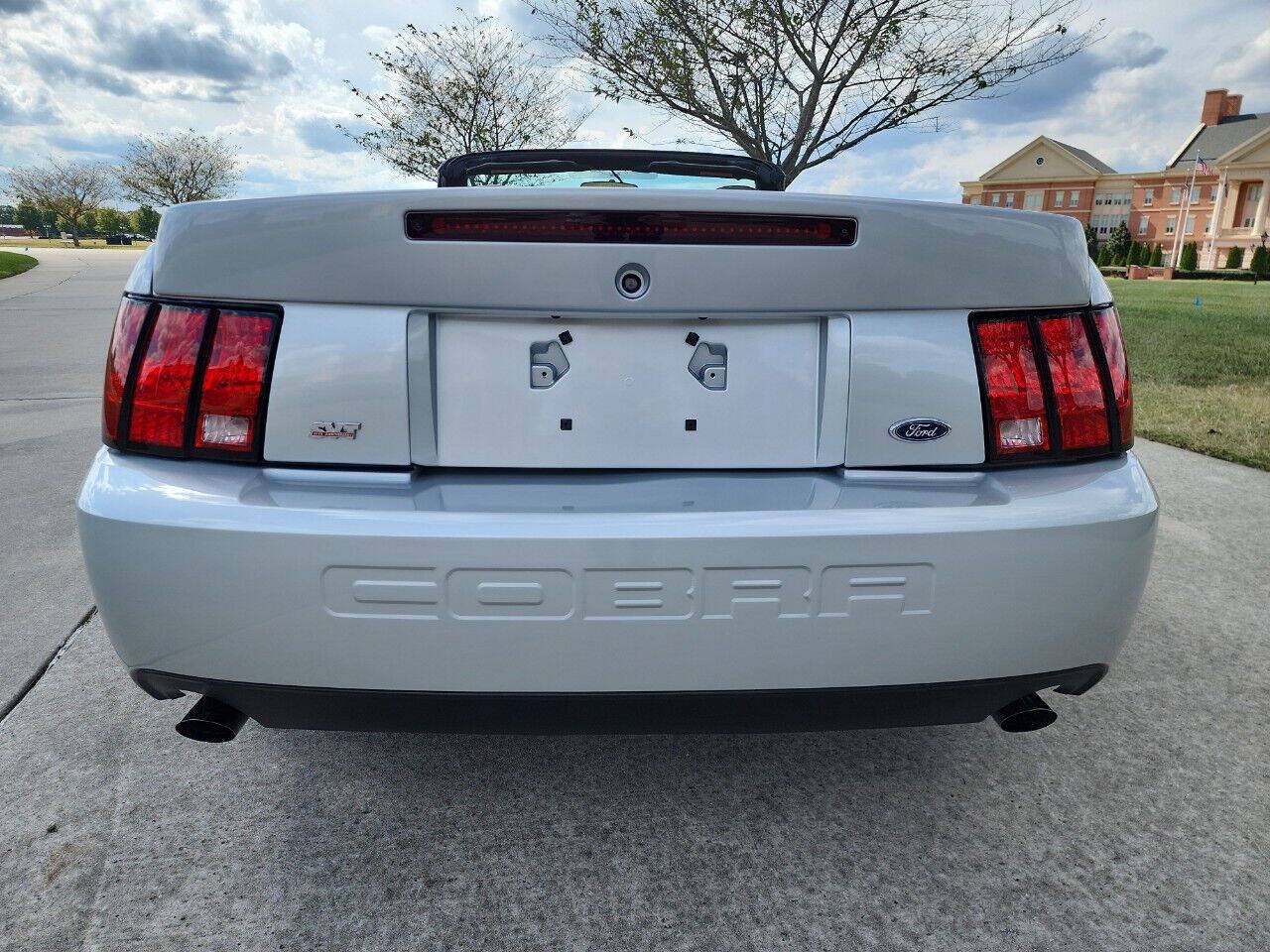 Used 2003 Ford Mustang Cobra RWD image 16