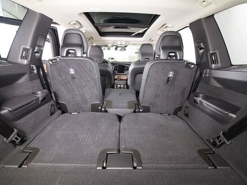 Certified 2025 Volvo XC90 B6 Plus w/ Protection Package Premier AWD/4WD image 29