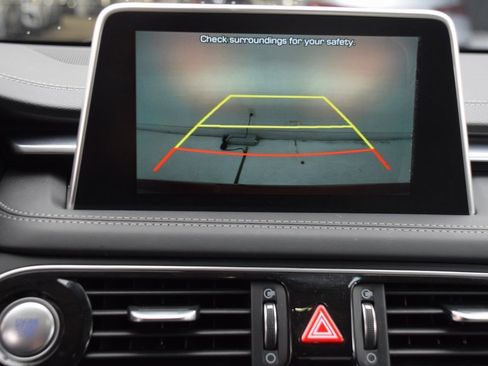 Used 2021 Genesis G70 2.0T image 31