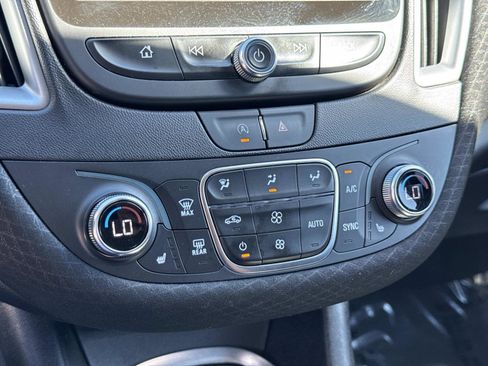 Used 2024 Chevrolet Malibu LT image 21