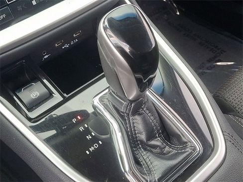 Used 2021 Subaru Outback Premium image 14