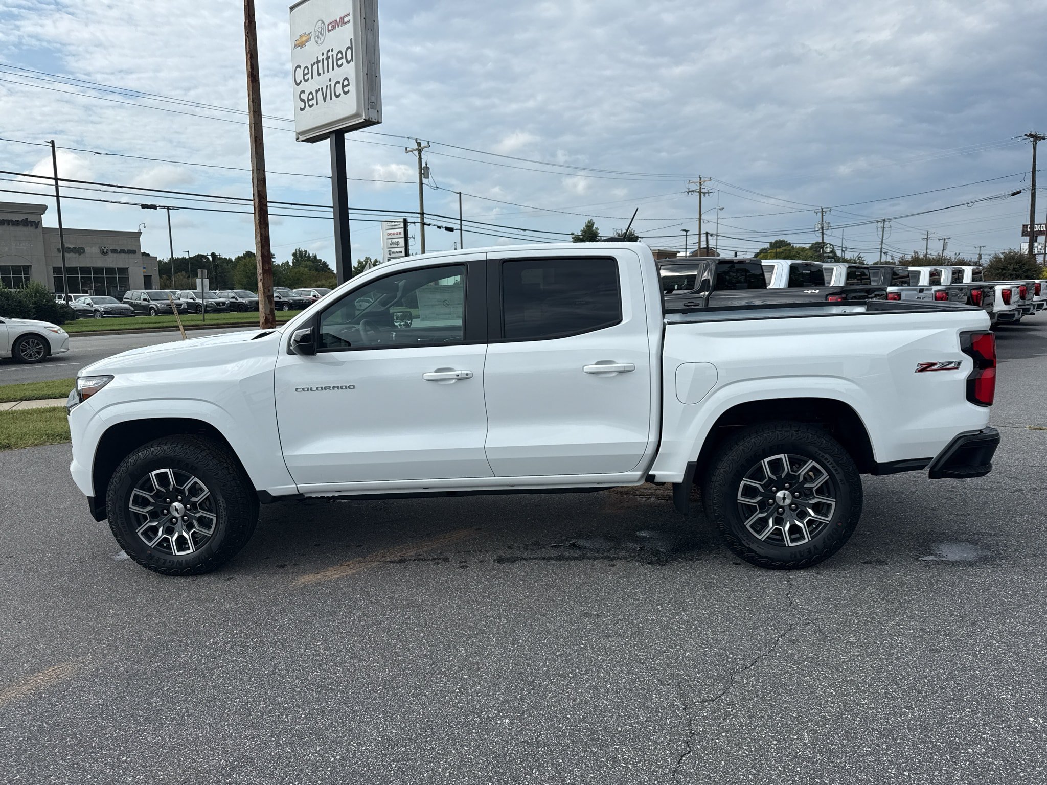 New 2026 Chevrolet Colorado Z71 w/ Z71 Convenience Package 2 AWD/4WD image 3