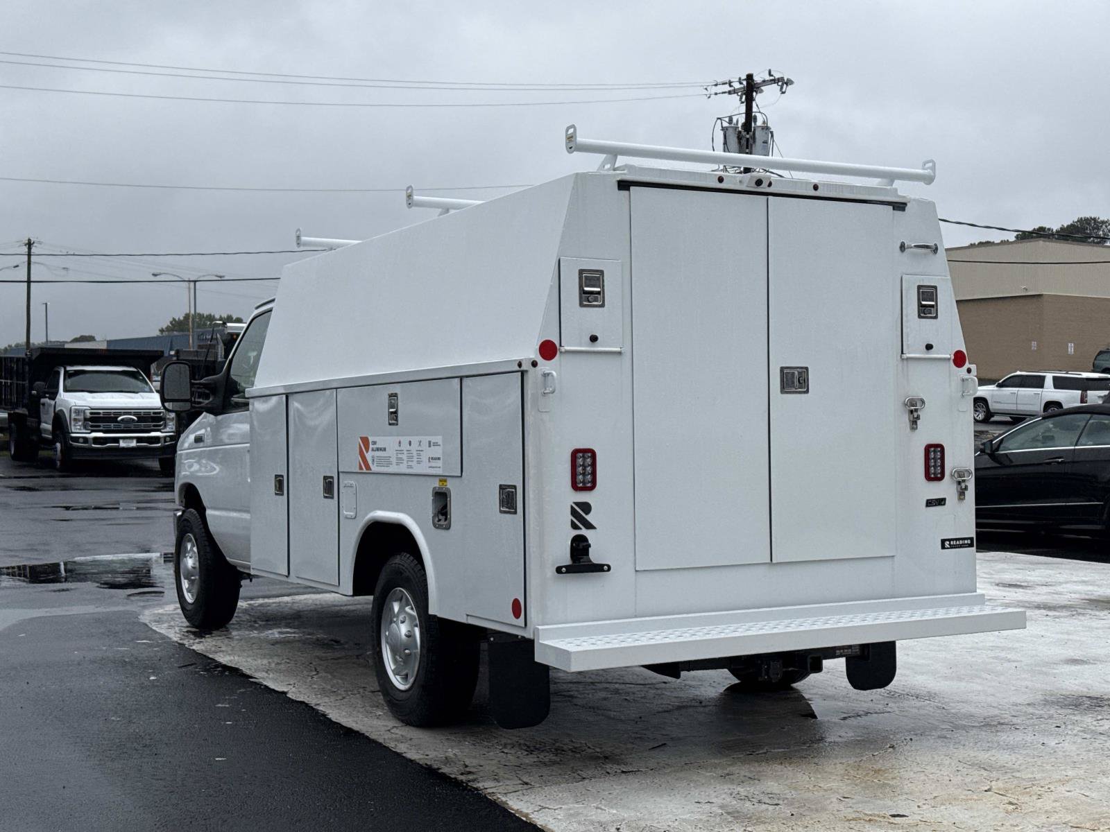 New 2027 Ford E-350 and Econoline 350 Super Duty w/ Power Equipment Group RWD image 5