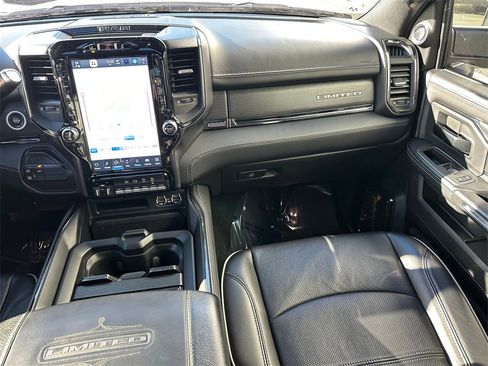 Used 2022 RAM 3500 Limited image 20