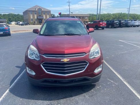 Used 2017 Chevrolet Equinox LT w/ Convenience Package FWD image 2