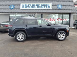Used 2023 Jeep Grand Cherokee Limited w/ Luxury Tech Group II video 1