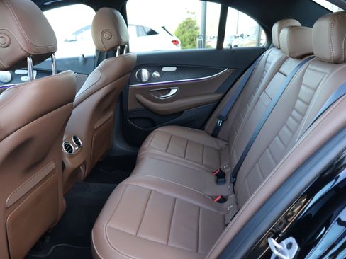 Used 2022 Mercedes-Benz E 450 4MATIC Sedan image 17