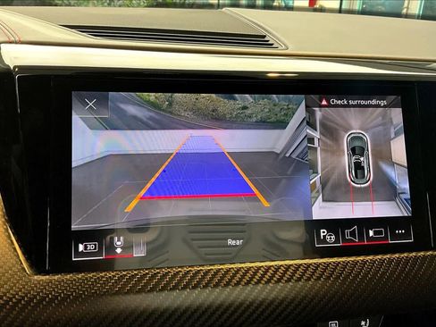 Used 2022 Audi RS e-tron GT image 28