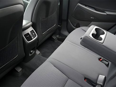 Used 2021 Hyundai Tucson Sport image 16