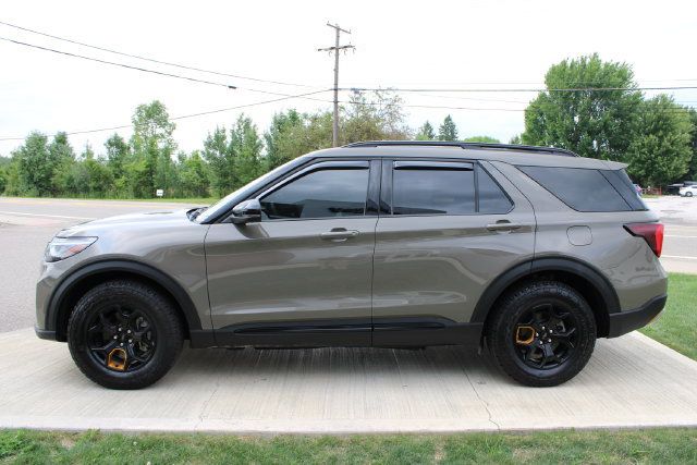 Used 2026 Ford Explorer Tremor w/ Tremor Ultimate Package AWD/4WD image 32