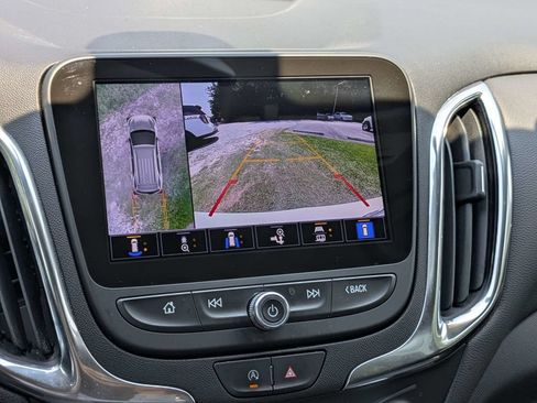 Used 2024 Chevrolet Equinox LT FWD image 22