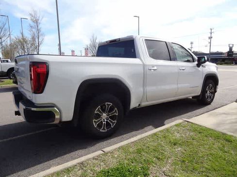 Used 2024 GMC Sierra 1500 SLT image 5
