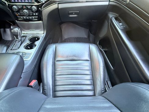 Used 2019 Jeep Grand Cherokee Limited X image 38