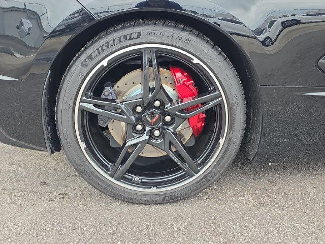 Used 2021 Chevrolet Corvette Stingray Preferred Cpe w/ Z51 Performance Package RWD image 5