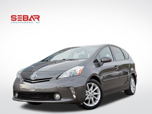 Used 2012 Toyota Prius V Five image 1