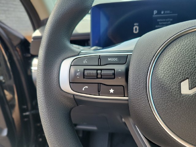 New 2026 Kia K5 LXS FWD image 15