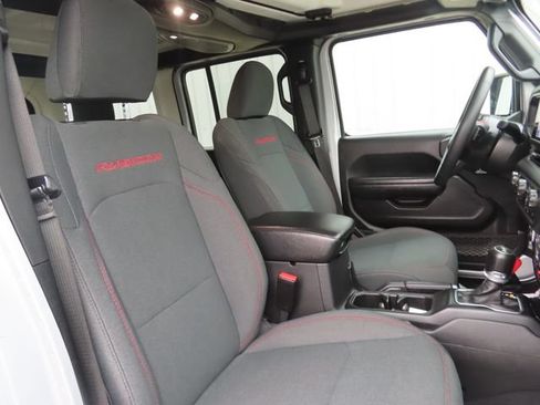 Used 2024 Jeep Wrangler Unlimited Rubicon AWD/4WD image 23