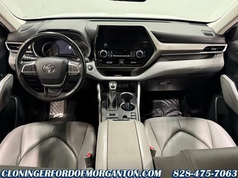 Used 2023 Toyota Highlander LE image 36