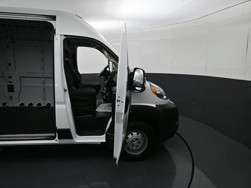 Used 2021 RAM ProMaster 1500 w/ Convenience Group FWD image 9