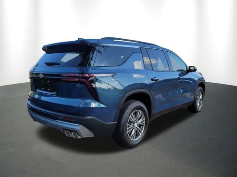New 2026 Chevrolet Traverse LT w/ Driver Confidence Package image 8