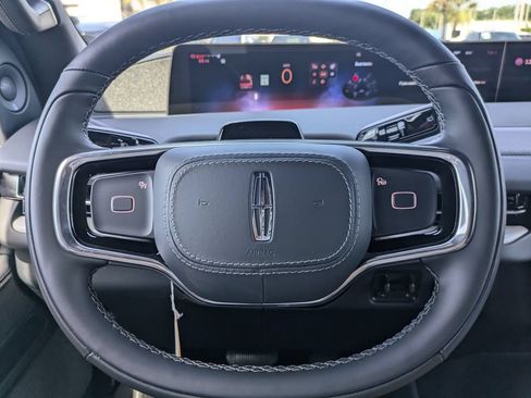 New 2027 Lincoln Navigator Reserve w/ Jet Appearance Package AWD/4WD image 29