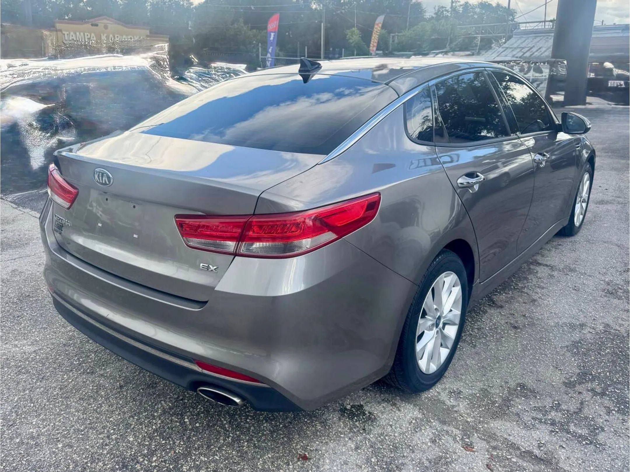 Used 2016 Kia Optima EX FWD image 4