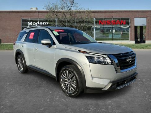 Certified 2024 Nissan Pathfinder SL w/ SL Premium Package image 5