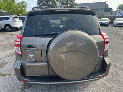 Used 2012 Toyota RAV4 4WD w/ Upgrade Value Pkg image 3