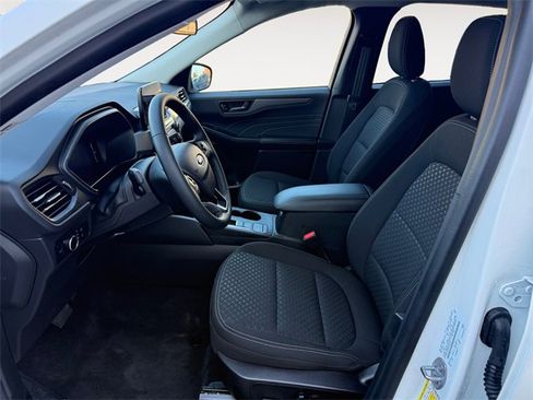 Used 2023 Ford Escape Active image 9