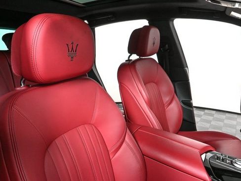 Used 2023 Maserati Levante Modena image 25