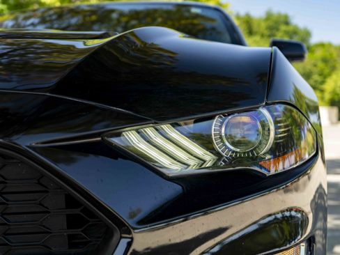 Used 2021 Ford Mustang Coupe RWD image 11