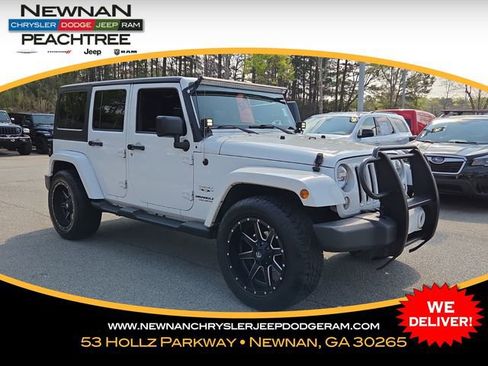 Used 2016 Jeep Wrangler Unlimited Sahara w/ Max Tow Package image 1