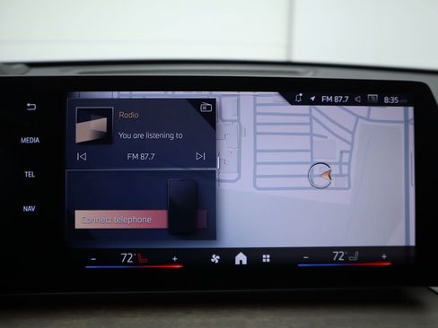 Used 2025 BMW X1 xDrive28i w/ Technology Package image 15