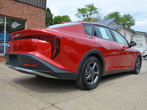 Used 2025 Kia K4 FWD image 3
