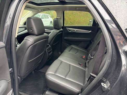 Used 2019 Cadillac XT5 Luxury image 18