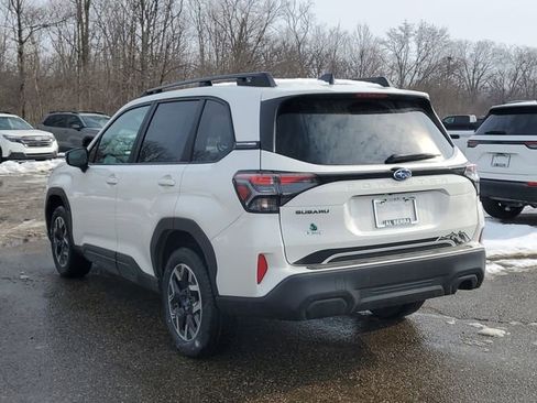 Used 2026 Subaru Forester Premium image 3