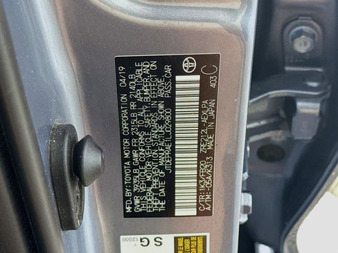 Used 2020 Toyota Corolla LE image 39