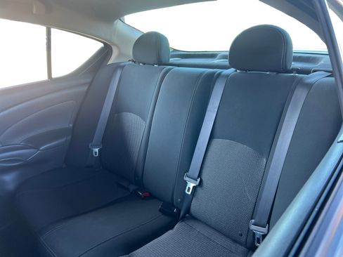 Used 2019 Nissan Versa SV image 10