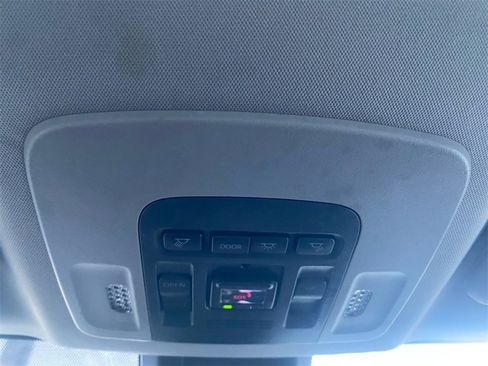 Used 2024 Toyota Camry SE w/ Convenience Package image 23